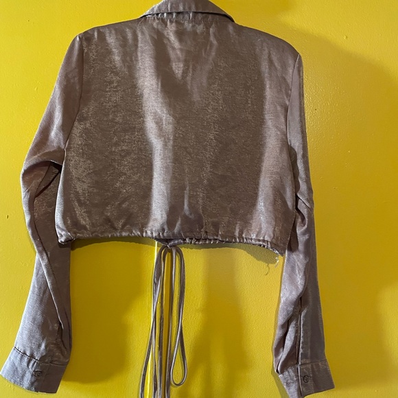 Size Large. The color is like rose gold - Picture 2 of 2